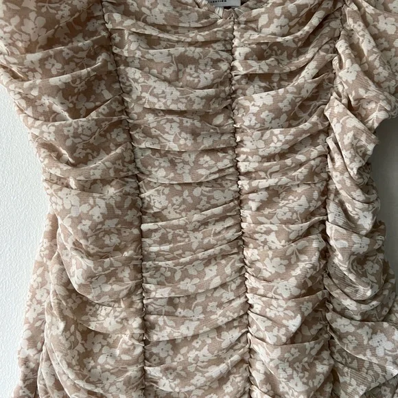 Floral Bodysuit - Picture 2 of 4